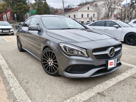 2018 Mercedes-Benz CLA 180 I (C117, X117) Рестайлинг, серый, 2100000 рублей, вид 3
