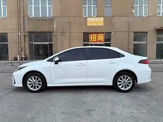 2022 Toyota Corolla XII (E210), белый, 2249000 рублей, вид 3