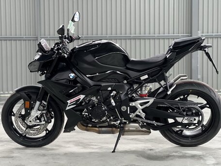 2025 BMW S 1000 R, чёрный, 2199999 рублей, вид 4
