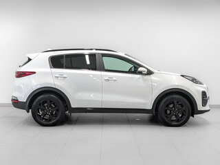 2021 Kia Sportage IV Рестайлинг, белый, 2445000 рублей, вид 4