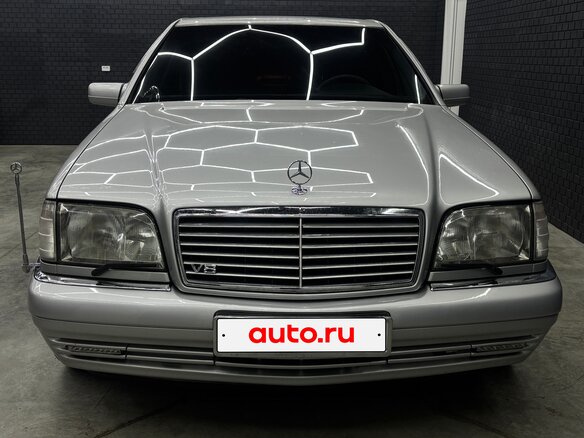 1997 Mercedes-Benz S-Класс 500 Long III (W140) Рестайлинг, серый, 3500000 рублей - вид 2
