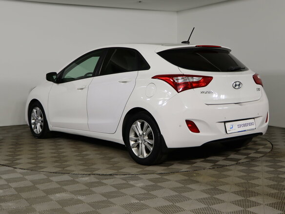 2012 Hyundai i30 II, белый - вид 6