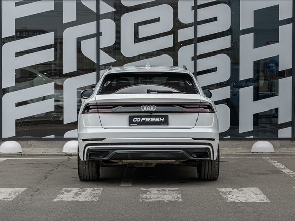 2018 Audi Q8 55 TFSI I (4M), белый - вид 3