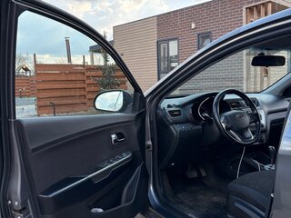 2011 Kia Rio 4-speed III, серый, 870000 рублей, вид 5
