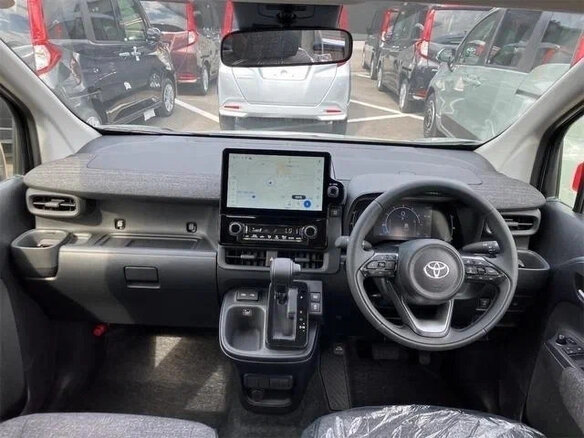 2023 Toyota Sienta III, голубой - вид 13