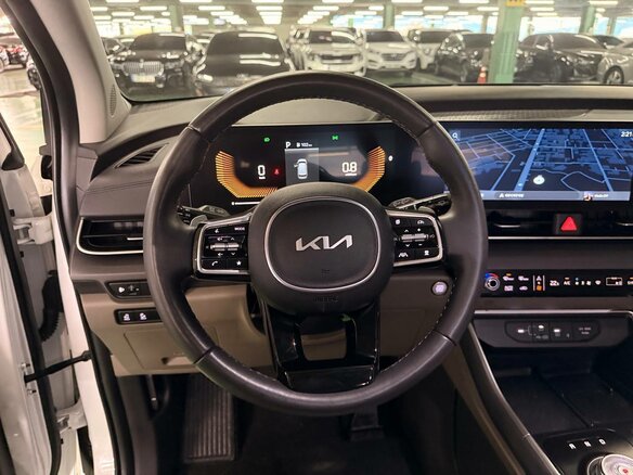 2024 Kia Carnival IV Рестайлинг, белый, 4800000 рублей - вид 5
