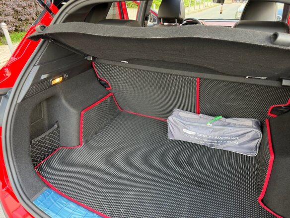 2023 Geely Coolray I, красный, 1790000 рублей - вид 15