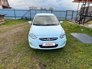 2012 Hyundai Solaris I, белый, 680000 рублей, вид 1