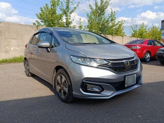 2019 Honda Fit III Рестайлинг, серебристый, 1230000 рублей, вид 5