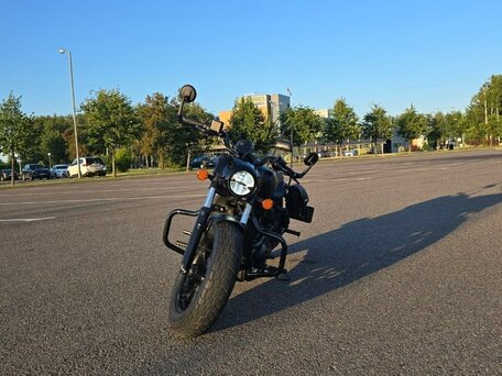 2024 Indian Scout, чёрный, 1684345 рублей, вид 5