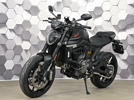 2022 Ducati Monster 937, чёрный, 879000 рублей, вид 2