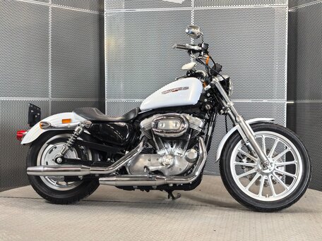 2007 Harley-Davidson Sportster 883, белый, 625000 рублей, вид 1