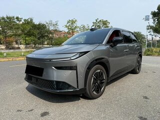 2026 Toyota bZ3X 58.3 kWh, серый, 2950000 рублей, вид 1