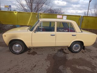 1978 Lada (ВАЗ) 2101, бежевый, 600000 рублей, вид 5