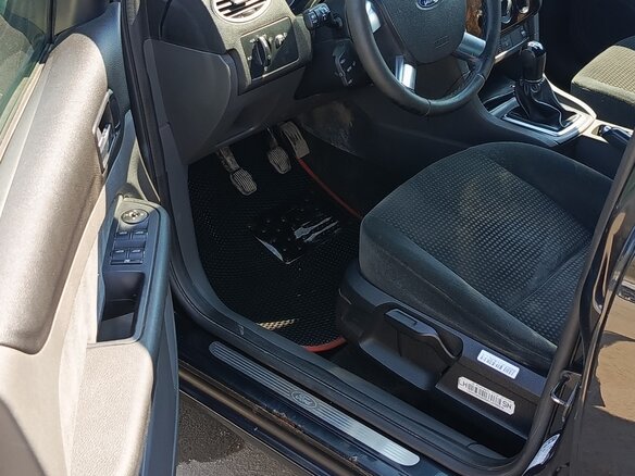 2008 Ford Focus II, чёрный, 390000 рублей - вид 5