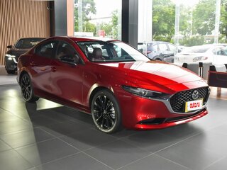 2025 Mazda 3 Axela IV (BP), красный, 3600000 рублей, вид 3
