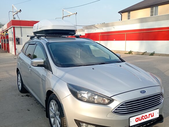 2017 Ford Focus III Рестайлинг, серебристый, 1250000 рублей - вид 1
