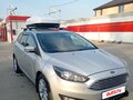 2017 Ford Focus III Рестайлинг, серебристый, 1250000 рублей - вид 1