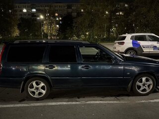 1999 Volvo V70 I, зелёный, 280000 рублей, вид 3