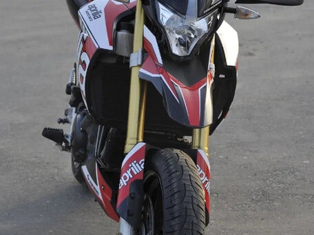 2013 Aprilia Dorsoduro 1200, красный, 750000 рублей, вид 2