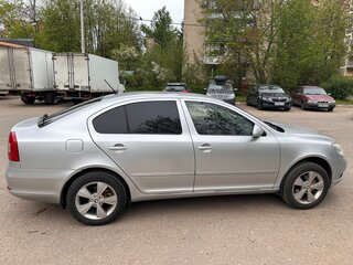 2011 Skoda Octavia II (A5) Рестайлинг, серебристый, 869000 рублей, вид 2