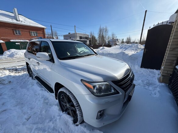 2014 Lexus LX 570 III Рестайлинг, белый, 3700000 рублей - вид 9