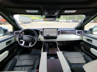 2024 Toyota Sequoia III, белый, 12951683 рублей, вид 5