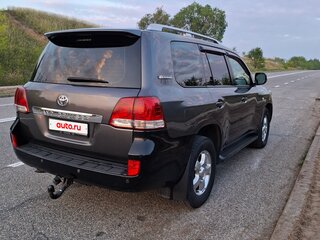 2011 Toyota Land Cruiser 200 Series, серый, 2870000 рублей, вид 2