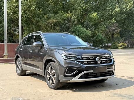 2023 Volkswagen Tayron I Рестайлинг, серый, 2776063 рублей, вид 1