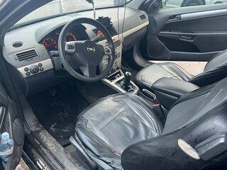 2007 Opel Astra GTC H Рестайлинг, чёрный, 350000 рублей, вид 4