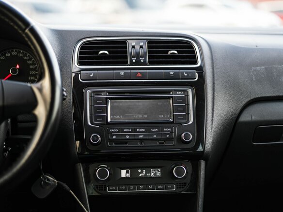 2014 Volkswagen Polo V, синий, 720000 рублей - вид 6