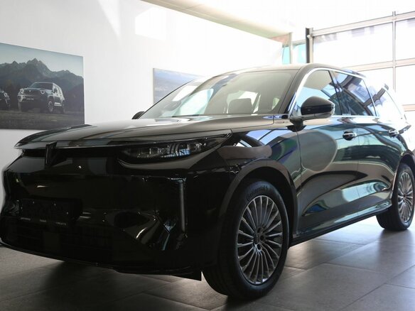 2026 Wey V9X, чёрный, 9699000 рублей