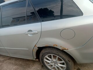 2003 Mazda Atenza I, серебристый, 200000 рублей, вид 5