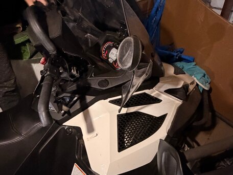2013 BRP Ski-Doo Expedition SE 1200, белый, 1699000 рублей, вид 2