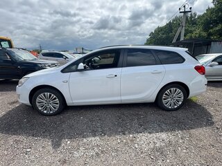 2011 Opel Astra J, белый, 515000 рублей, вид 2