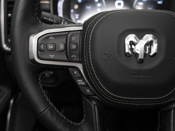 2026 Ram 1500 Crew Cab V Рестайлинг, белый, 10814927 рублей - вид 38