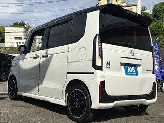 2023 Honda N-BOX II Рестайлинг, белый, 699777 рублей, вид 4