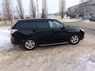 2014 Mitsubishi Outlander III Рестайлинг, чёрный, 1560000 рублей, вид 2