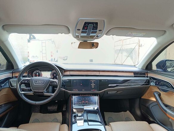2018 Audi A8 Long 50 TDI IV (D5), синий, 4032000 рублей - вид 13