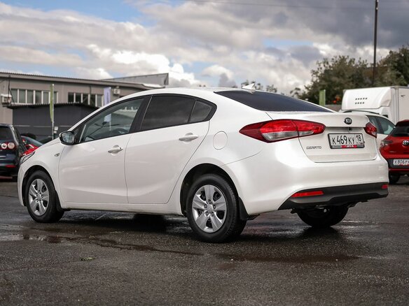2017 Kia Cerato III Рестайлинг (Classic), белый - вид 6