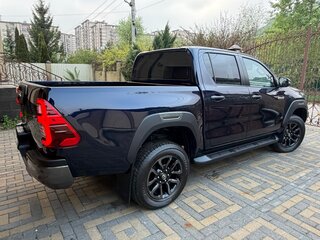 2021 Toyota Hilux VIII Рестайлинг 2, синий, 7050000 рублей, вид 5