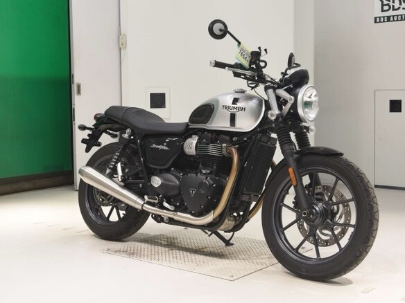 2018 Triumph Street Twin, серебристый, 572000 рублей - вид 2