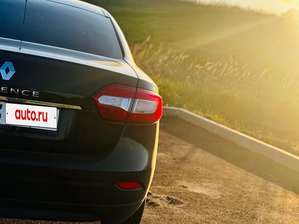 2016 Renault Fluence I Рестайлинг, коричневый, 1000000 рублей - вид 11
