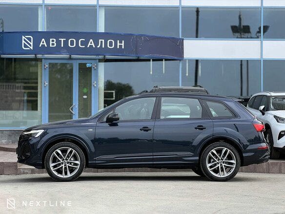 2025 Audi Q7 45 TFSI II (4M) Рестайлинг 2, синий, 11890000 рублей - вид 4