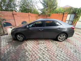 2014 Toyota Corolla XI (E160, E170, E180), серый, 1050000 рублей, вид 2