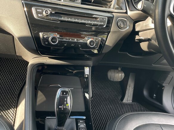 2017 BMW X1 18i sDrive II (F48), чёрный, 1770000 рублей - вид 23