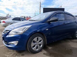2015 Hyundai Solaris I Рестайлинг, синий, 700000 рублей, вид 2