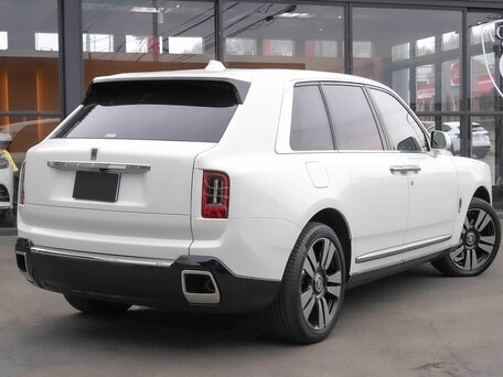 2024 Rolls-Royce Cullinan I Рестайлинг (Series II), белый, 57900000 рублей, вид 3
