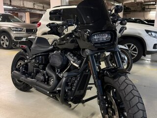 2018 Harley-Davidson Fat Bob, чёрный, 2000000 рублей, вид 2