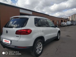 2013 Volkswagen Tiguan I Рестайлинг, белый, 950000 рублей, вид 3